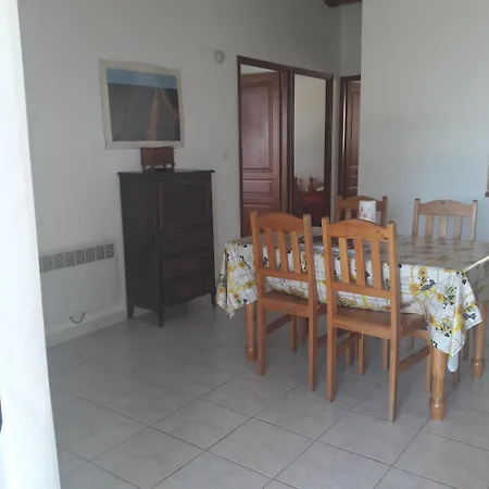 아파트 Les Lavandes 오므또